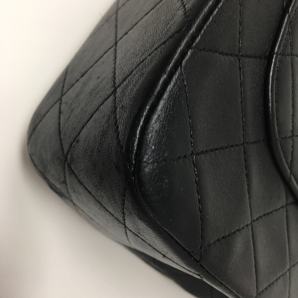 SOLD 💕Vintage Chanel Small Classic Flap - Picture 11 of 16